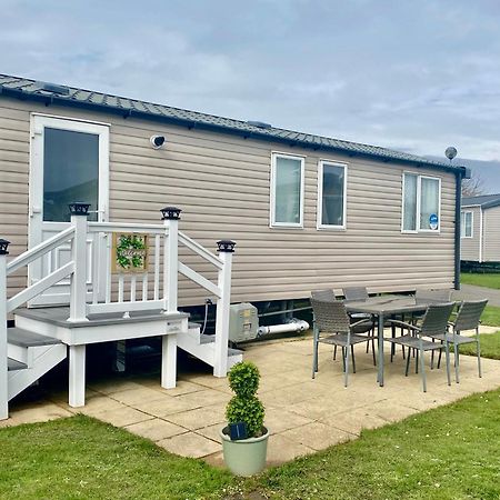 פאגהם Caravan Church Farm Holiday Village מראה חיצוני תמונה
